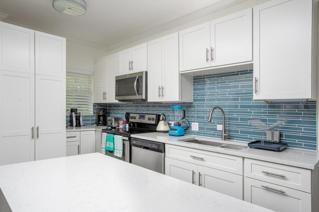 Beach Living At Plantation Village Blgs ジョージ・タウン エクステリア 写真